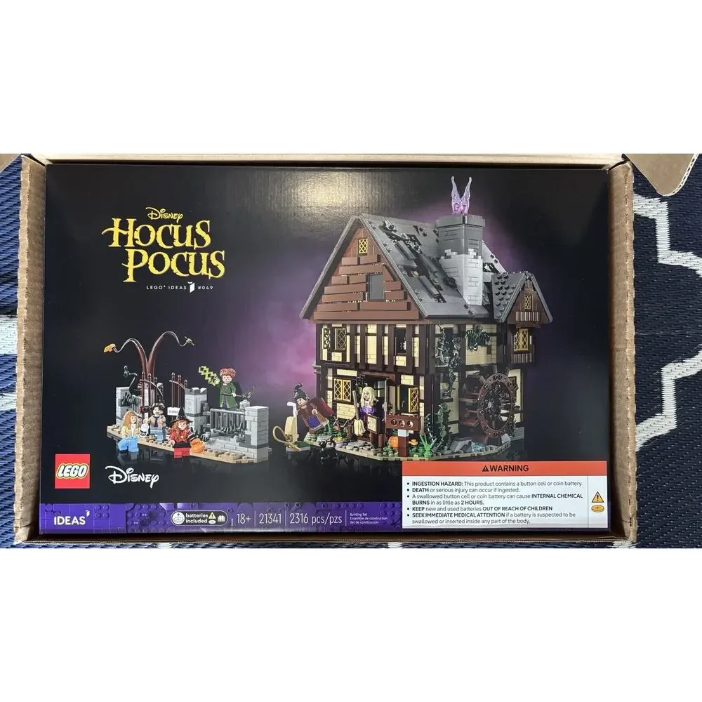 LEGO Ideas: Disney Hocus Pocus: the Sanderson Sisters' Cottage (21341)